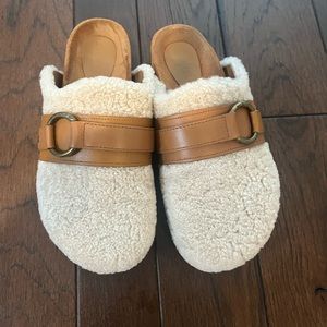 Chloe Miles. Barley used. Excellent condition. Like new